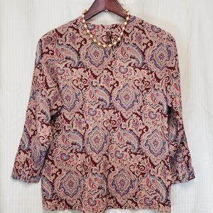🍁Long Sleeve Paisley Leaf Print Blouse with button closure.